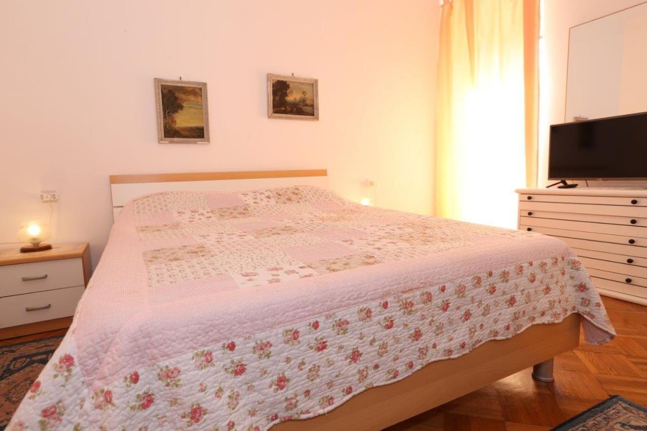 Studio Apartments Cavrak With Terrace Baška Εξωτερικό φωτογραφία