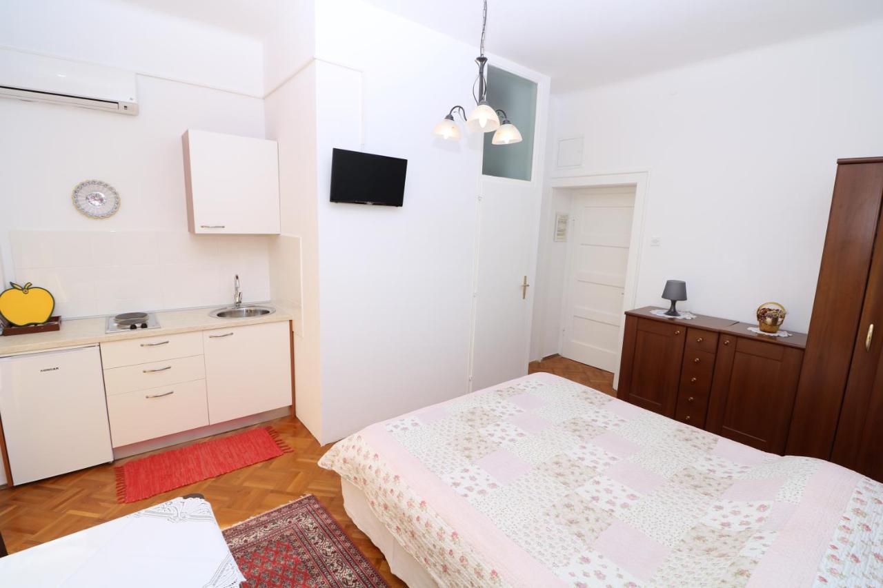 Studio Apartments Cavrak With Terrace Baška Εξωτερικό φωτογραφία