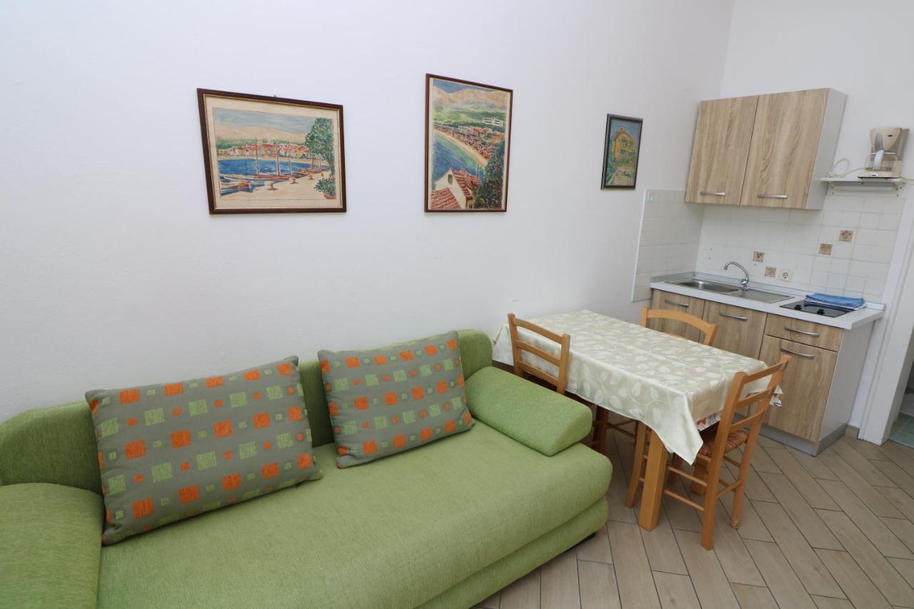 Studio Apartments Cavrak With Terrace Baška Εξωτερικό φωτογραφία