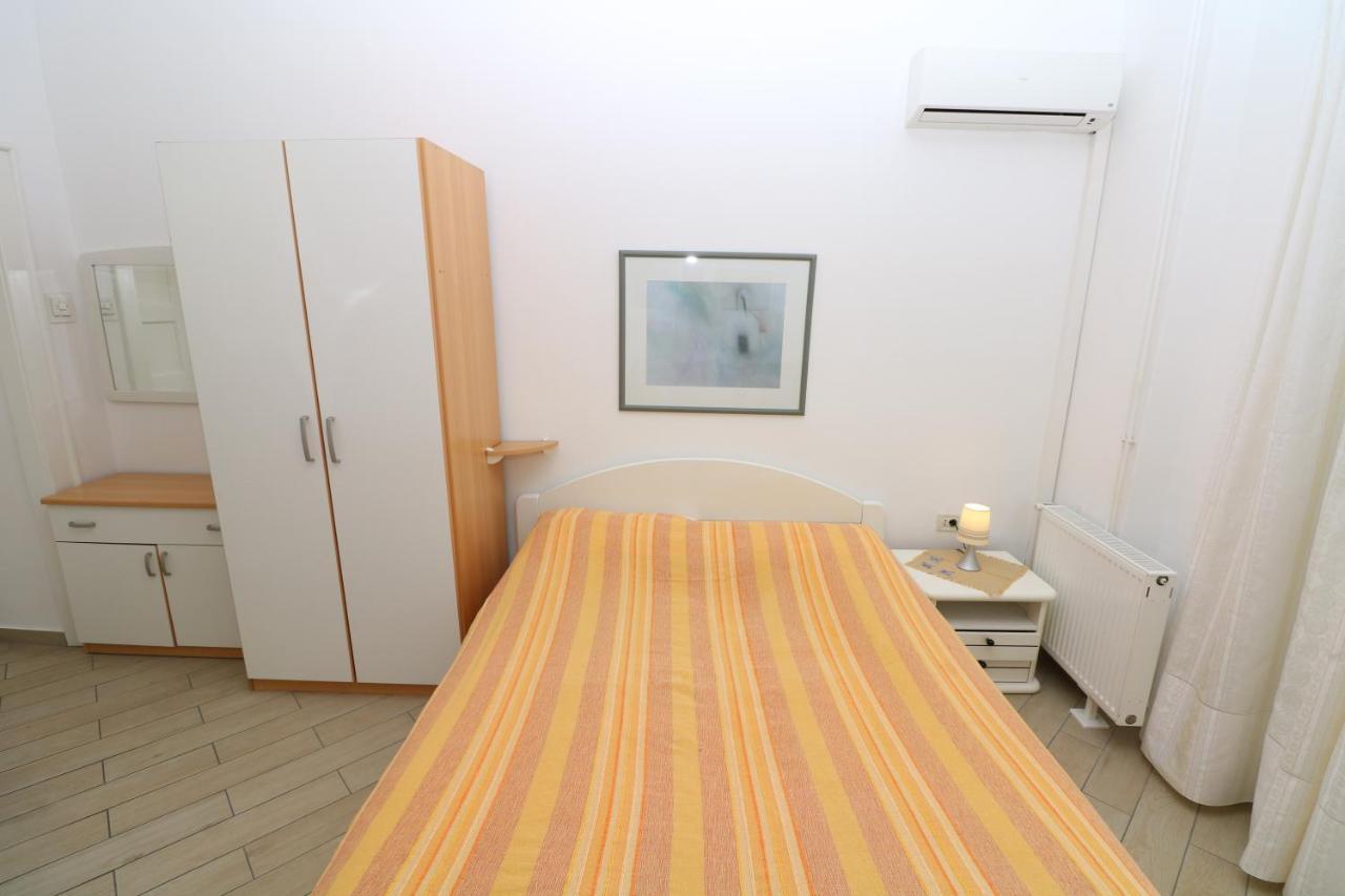 Studio Apartments Cavrak With Terrace Baška Εξωτερικό φωτογραφία