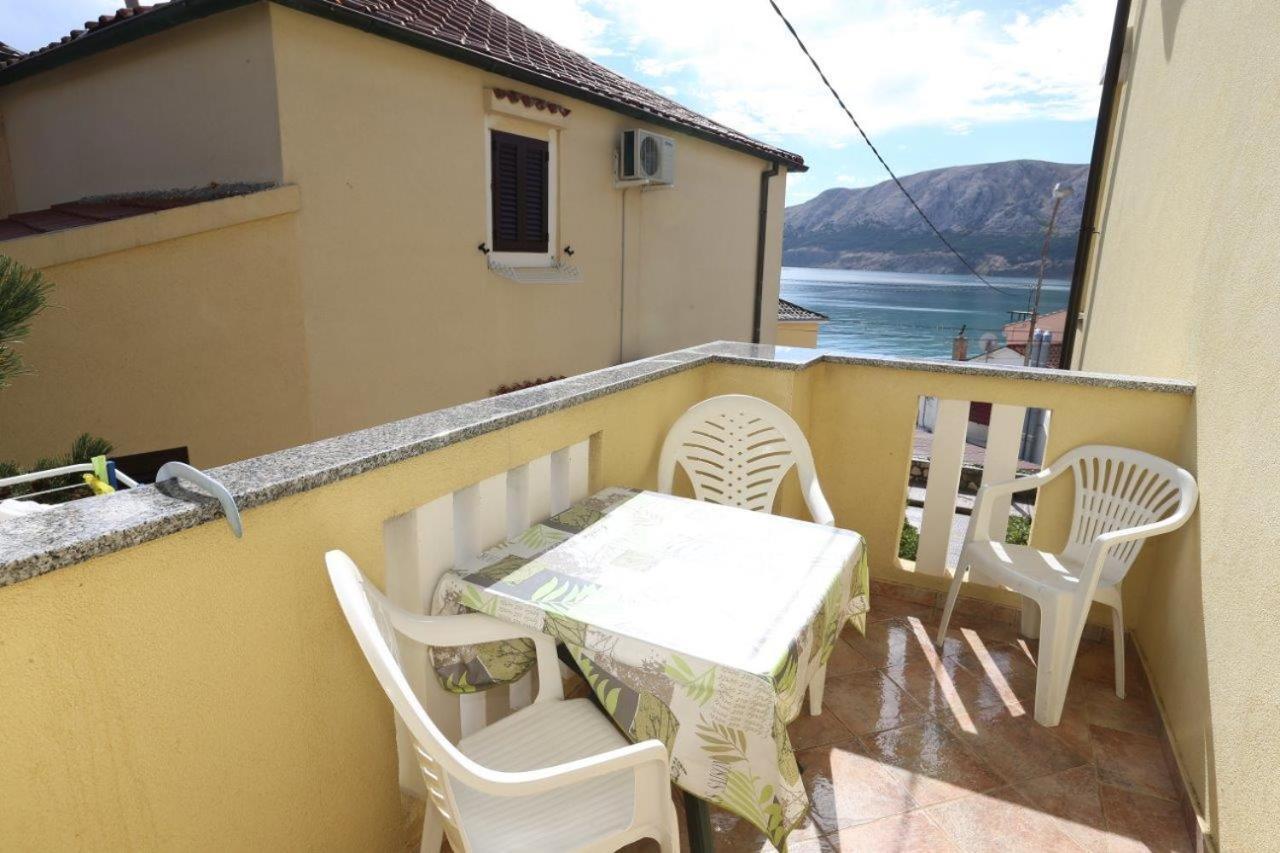 Studio Apartments Cavrak With Terrace Baška Δωμάτιο φωτογραφία