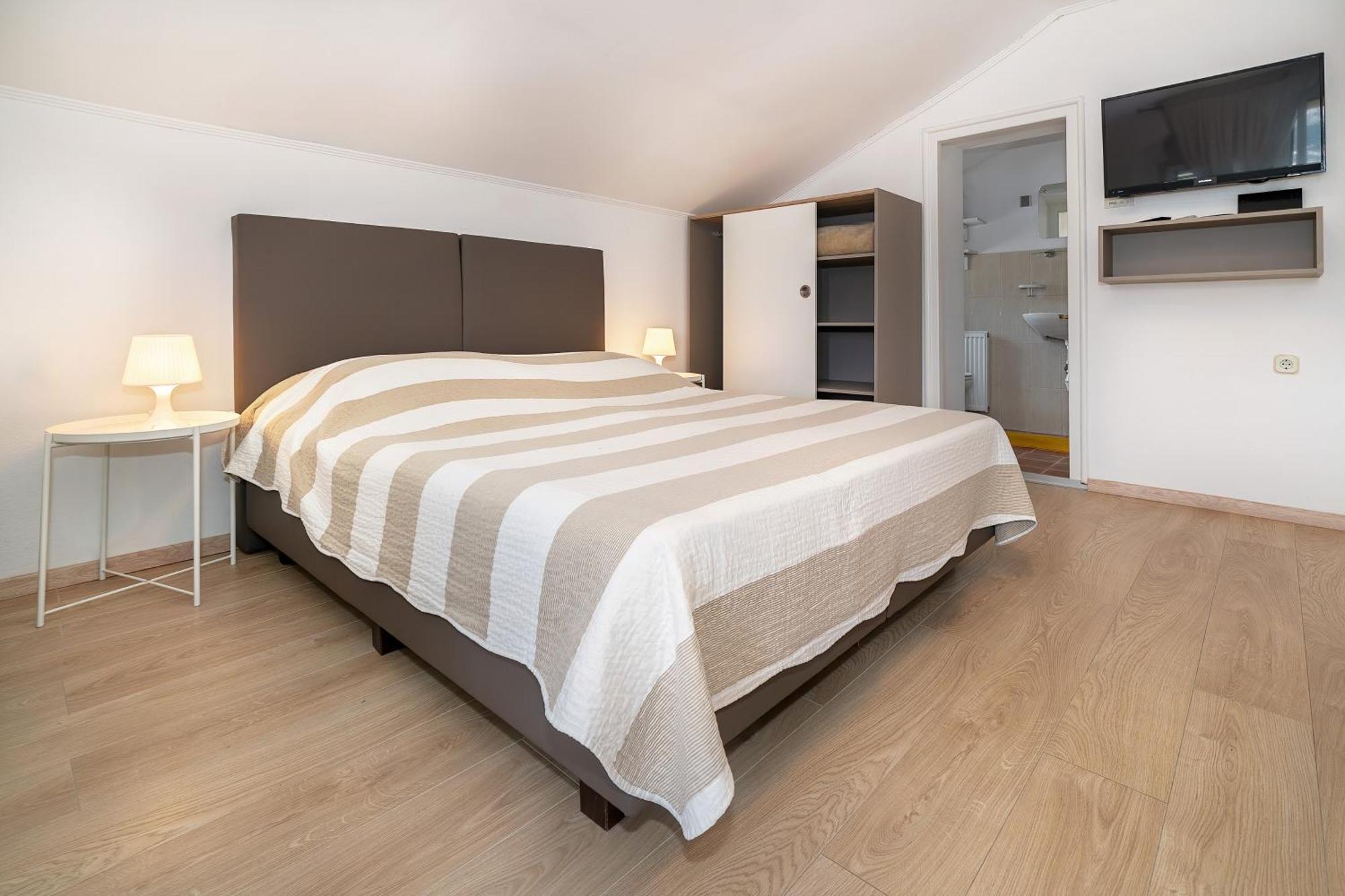 Studio Apartments Cavrak With Terrace Baška Εξωτερικό φωτογραφία