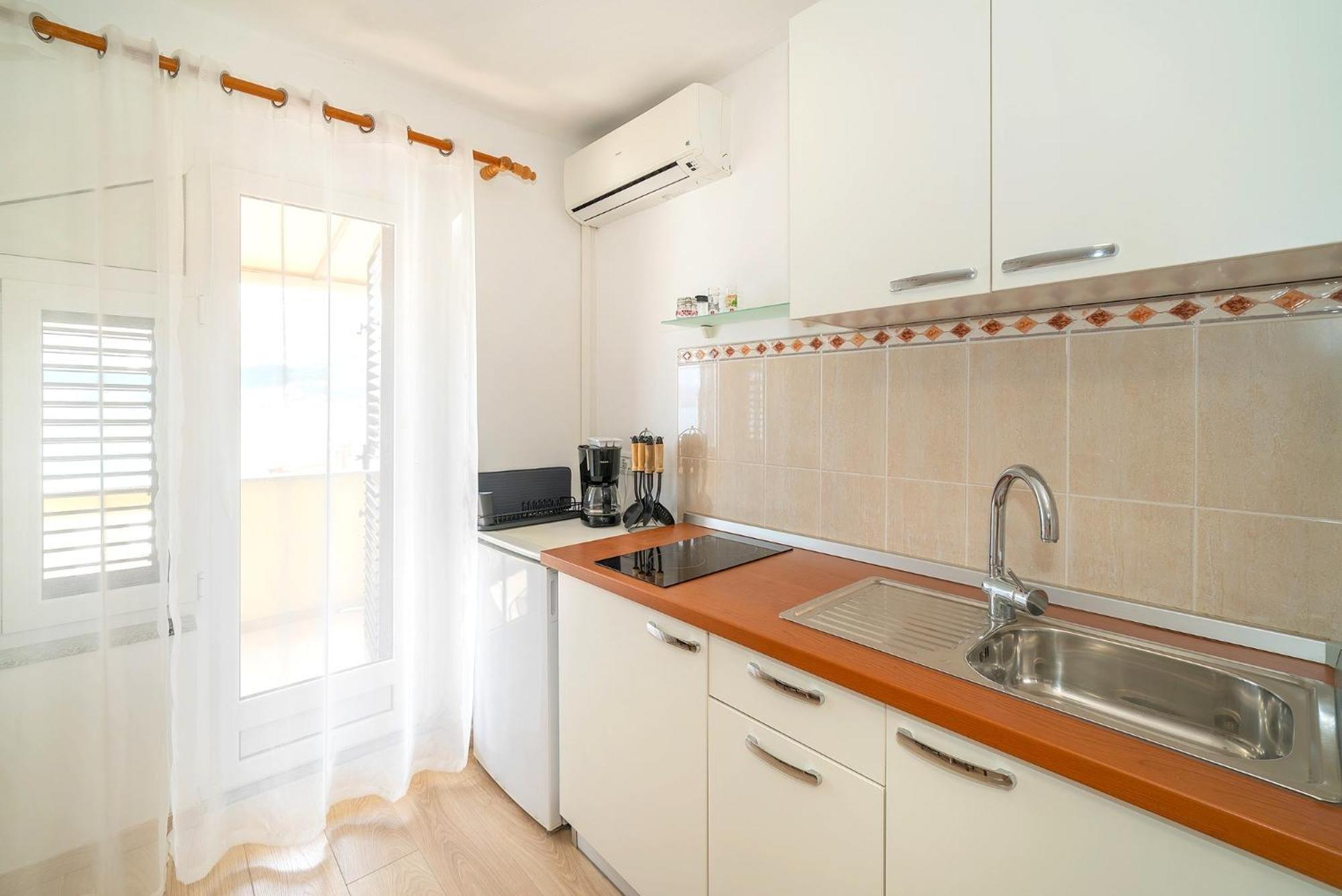 Studio Apartments Cavrak With Terrace Baška Εξωτερικό φωτογραφία