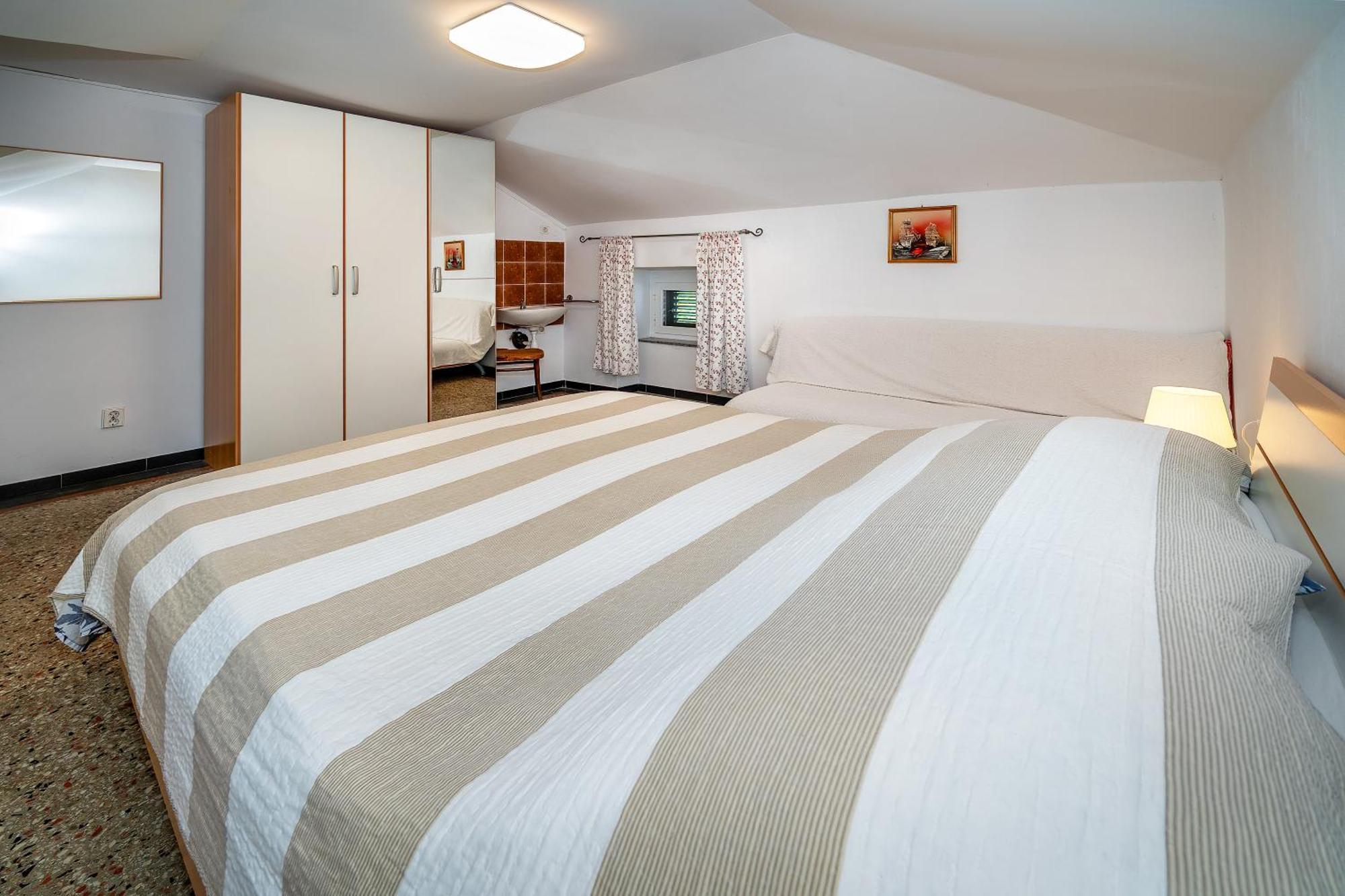 Studio Apartments Cavrak With Terrace Baška Εξωτερικό φωτογραφία